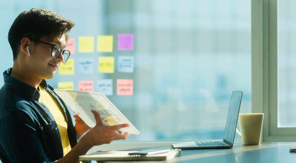 Multi platform answer engine visibility results on a screen
